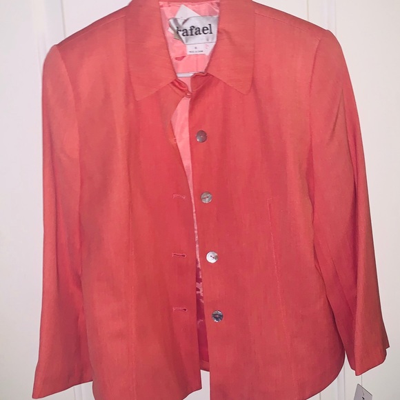 Peach me please woman’s skirt suit - Picture 1 of 2